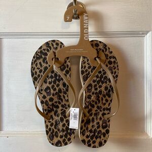 Old Navy Cheetah Leopard Flip Flops Print Size 7
